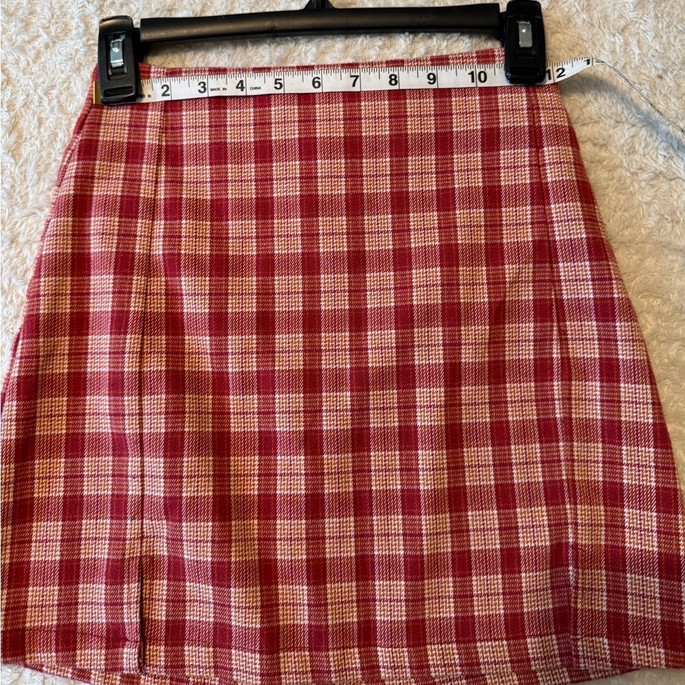 Y2K 90’s Brandy Melville red plaid mini skirt clueless mean girls schoolgirl pop - Picture 4 of 7